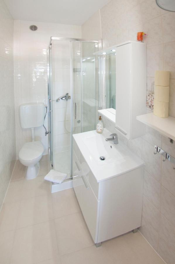 Apartments Somi Porec Exterior photo