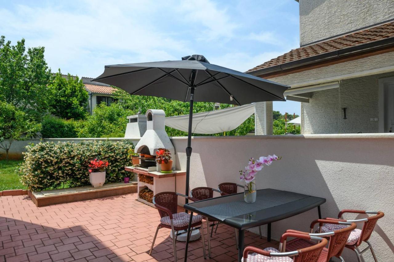 Apartments Somi Porec Exterior photo