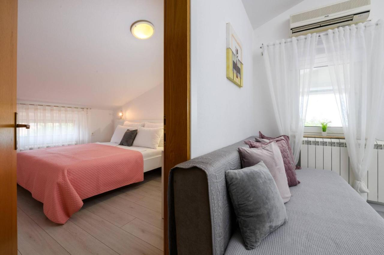 Apartments Somi Porec Exterior photo