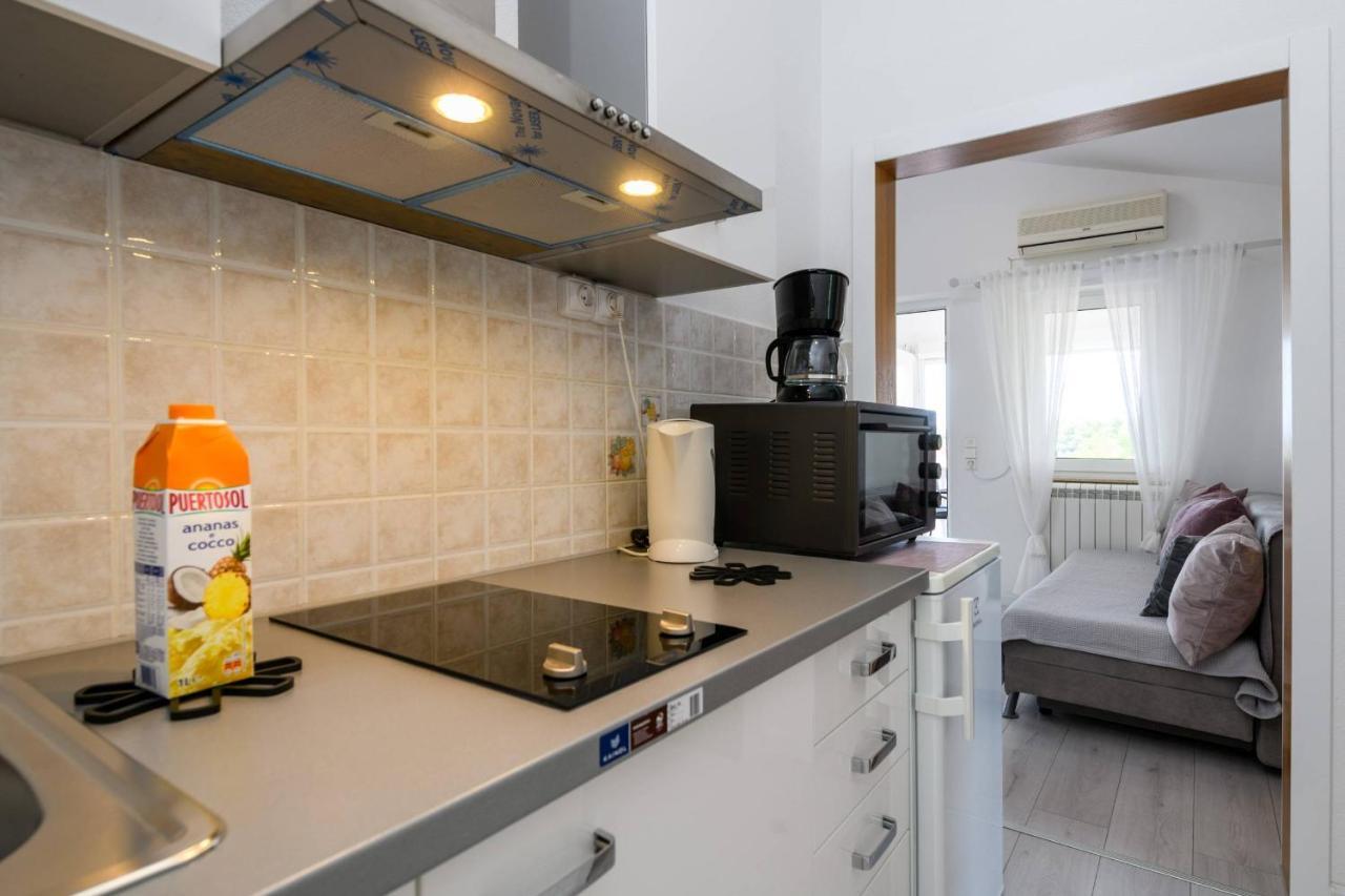 Apartments Somi Porec Exterior photo
