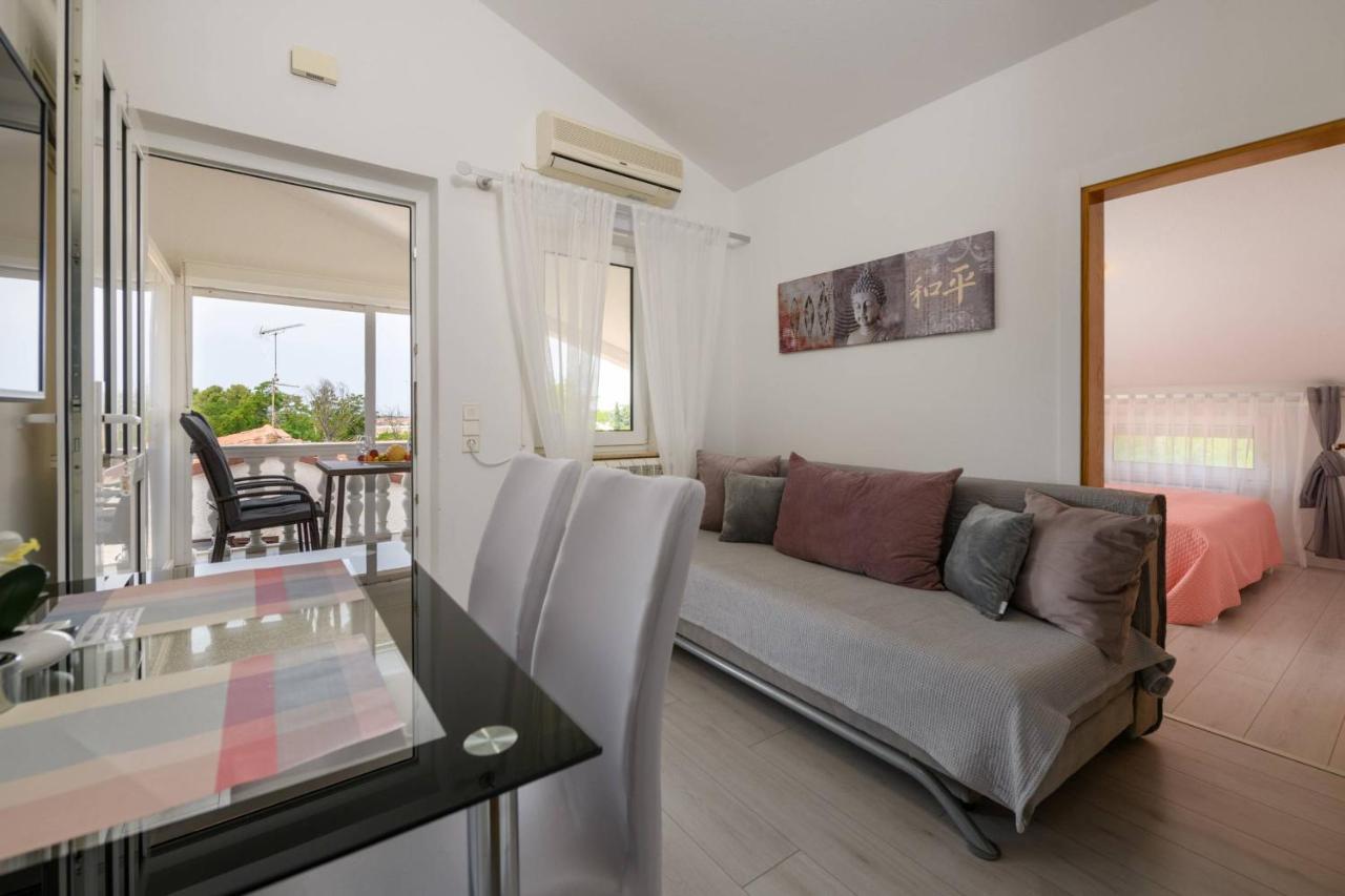 Apartments Somi Porec Exterior photo