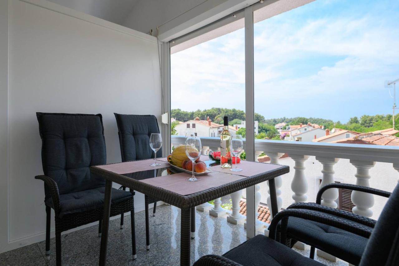 Apartments Somi Porec Exterior photo