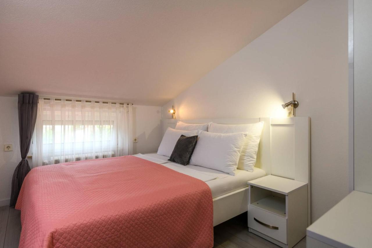 Apartments Somi Porec Exterior photo