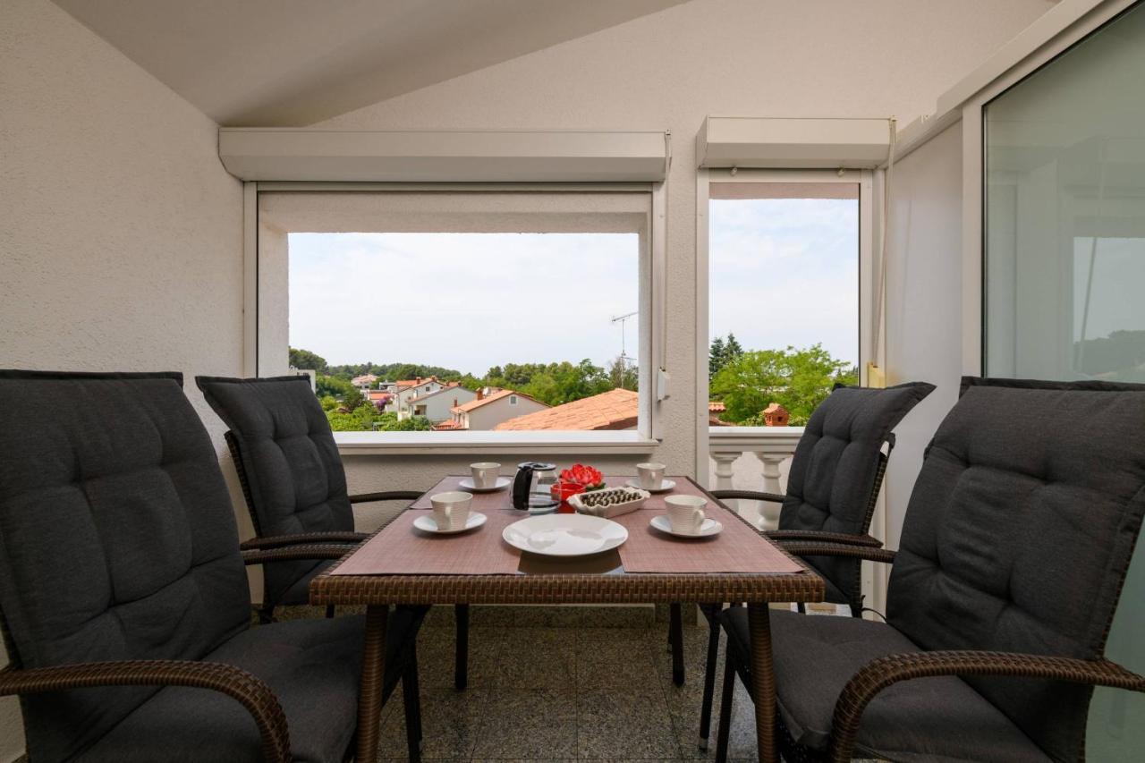 Apartments Somi Porec Exterior photo