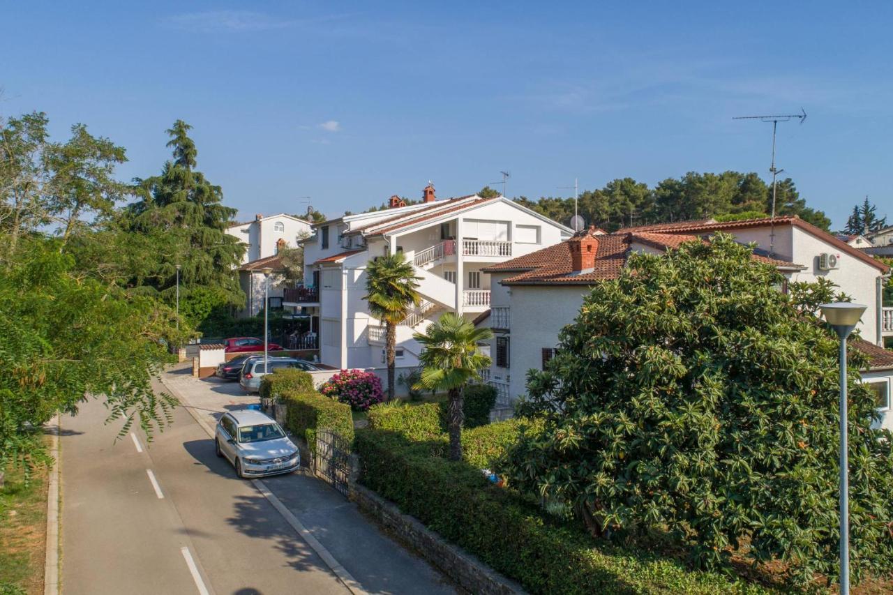 Apartments Somi Porec Exterior photo