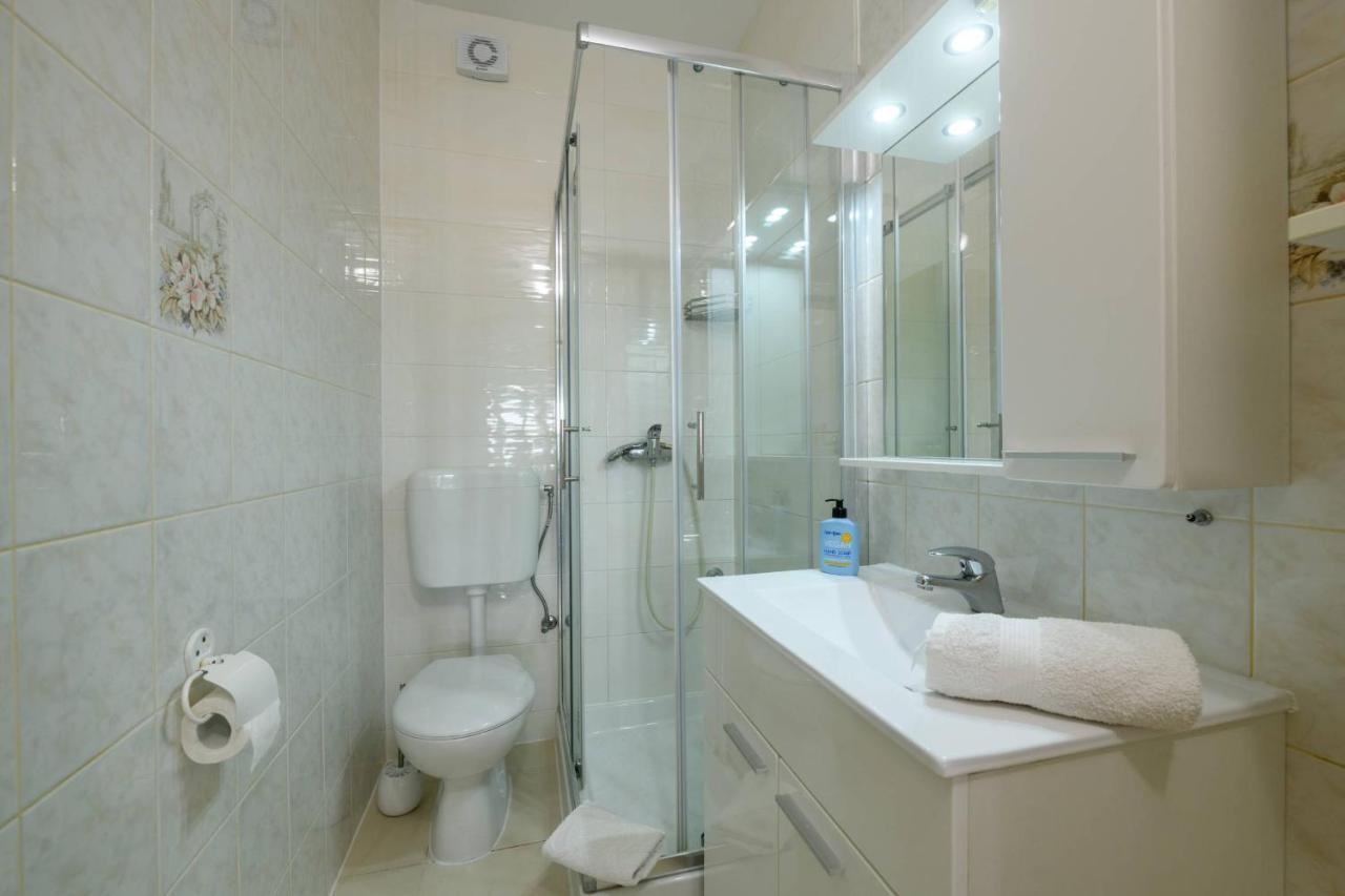 Apartments Somi Porec Exterior photo